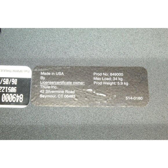 Thule Hull A Port Aero Rooftop kayak Carrier Sold As Is - Picture 9 of 10